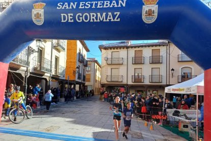 San Esteban de Gormaz acogió esta mañana una animada jornada de running y convivencia.
