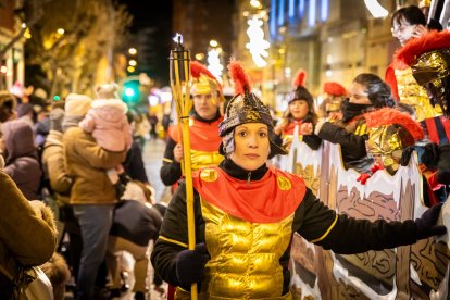 Una preciosa y colorida marcha acompañó a los Reyes Magos.