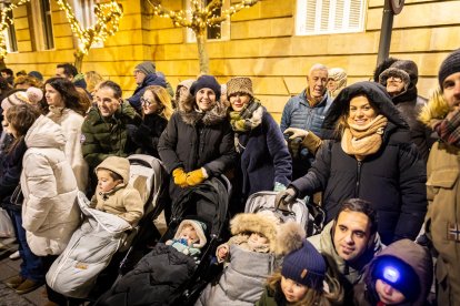 Una preciosa y colorida marcha acompañó a los Reyes Magos.