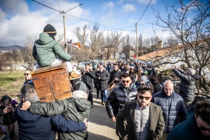 El Arca viaja de Almarza a San Andrés, manteniendo vivas las raíces de una tradición única.