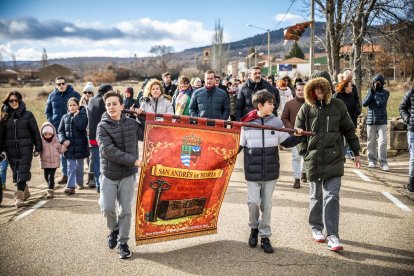 El Arca viaja de Almarza a San Andrés, manteniendo vivas las raíces de una tradición única.