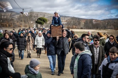 El Arca viaja de Almarza a San Andrés, manteniendo vivas las raíces de una tradición única.
