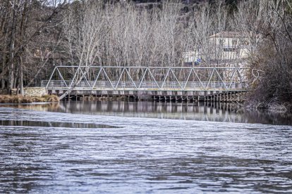 El frío invernal congeló ríos y fuentes