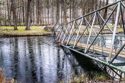 El frío invernal congeló ríos y fuentes