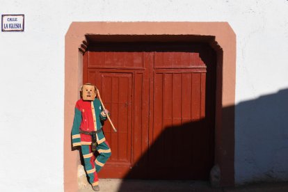 La Botarga volvió a recorrer las calles de Rebollo de Duero.