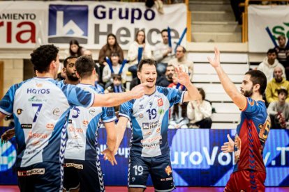 Los celestes pusieron todo el empeño en el duelo