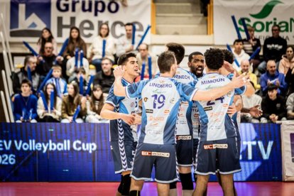 Los celestes pusieron todo el empeño en el duelo