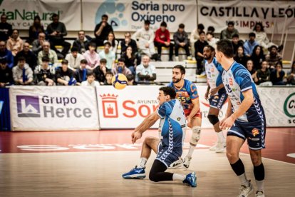 Los celestes pusieron todo el empeño en el duelo
