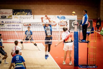 Los celestes pusieron todo el empeño en el duelo