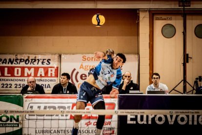 Los celestes pusieron todo el empeño en el duelo
