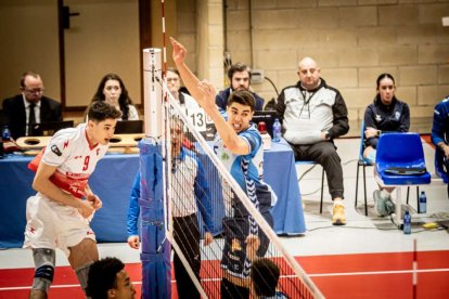 Los celestes pusieron todo el empeño en el duelo