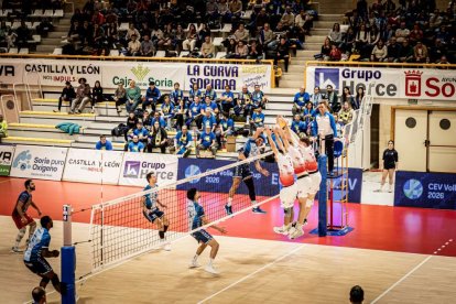 Los celestes pusieron todo el empeño en el duelo