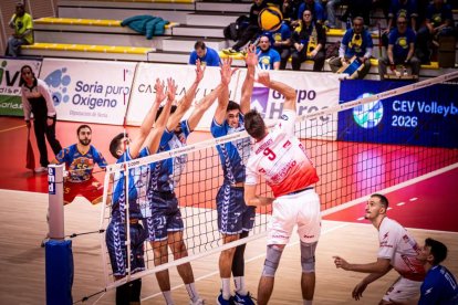 Los celestes pusieron todo el empeño en el duelo