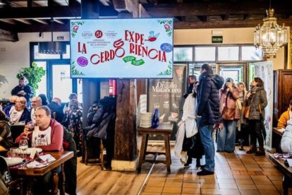El comedor del Virrey Palafox se llena cada fin de semana de invierno con amantes del buen comer dispuestos a vivir la #CerdoExperiencia completa.