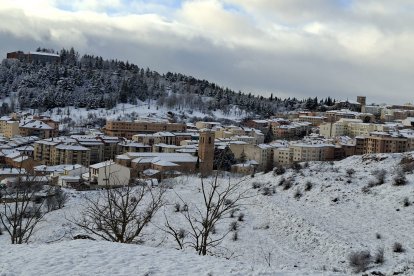 Acumulación de nieve en las calles y parques de Soria.