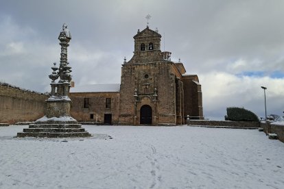 Acumulación de nieve en las calles y parques de Soria.
