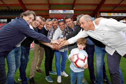 Algunos de los héroes de aquella gesta copera del Numancia en el césped de Los Pajaritos.