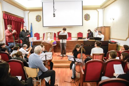 Acto por el Día del Holocausto con los IES Machado, Castilla y Recuerdo y Dignidad.