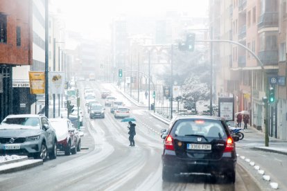 Soria se tiñe de blanco bajo el intenso temporal.