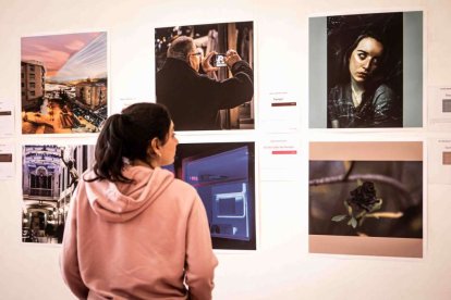 La Escuela de artes congrega obras de más de 50 artistas