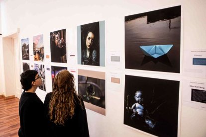 La Escuela de artes congrega obras de más de 50 artistas