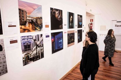 La Escuela de artes congrega obras de más de 50 artistas