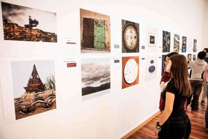 La Escuela de artes congrega obras de más de 50 artistas