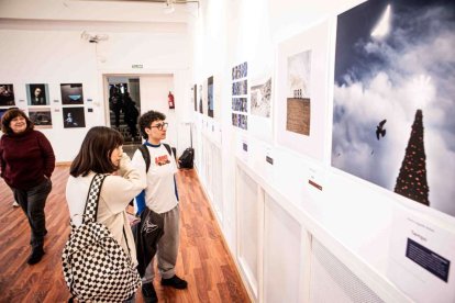 La Escuela de artes congrega obras de más de 50 artistas