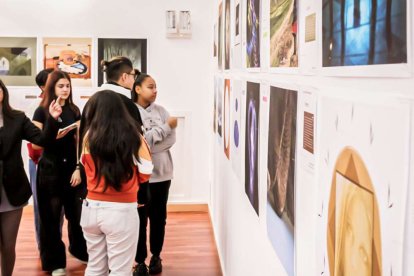 La Escuela de artes congrega obras de más de 50 artistas