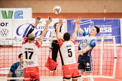 El voleibol soriano sigue de dulce con el Grupo Herce