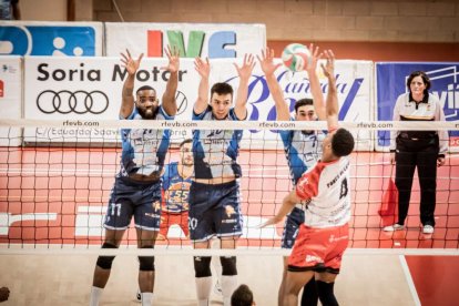El voleibol soriano sigue de dulce con el Grupo Herce