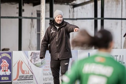 Las colegiales rompen una racha de dos derrotas consecutivas