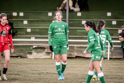 Las colegiales rompen una racha de dos derrotas consecutivas