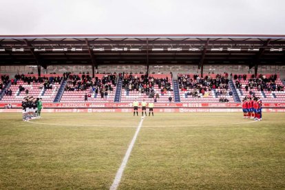 El equipo rojillo se aleja de las opciones de ascenso