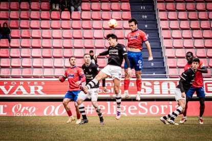 El equipo rojillo se aleja de las opciones de ascenso