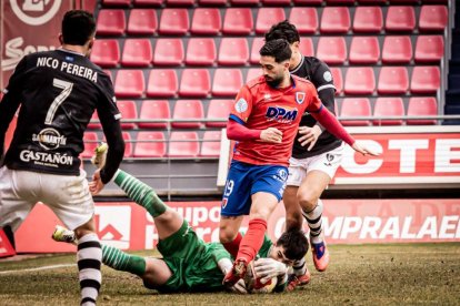 El equipo rojillo se aleja de las opciones de ascenso