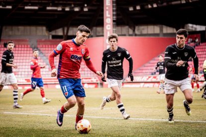 El equipo rojillo se aleja de las opciones de ascenso