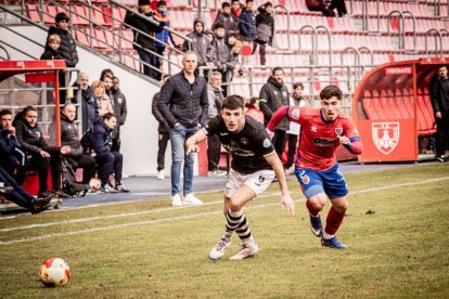 El equipo rojillo se aleja de las opciones de ascenso