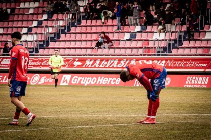 El equipo rojillo se aleja de las opciones de ascenso