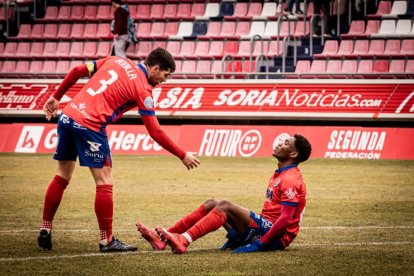 El equipo rojillo se aleja de las opciones de ascenso