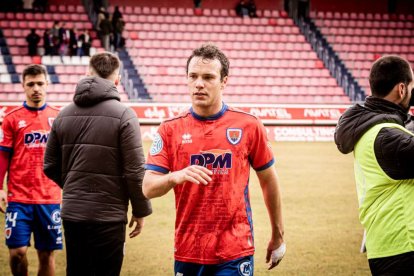 El equipo rojillo se aleja de las opciones de ascenso