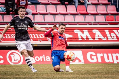 El equipo rojillo se aleja de las opciones de ascenso