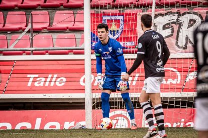 El equipo rojillo se aleja de las opciones de ascenso