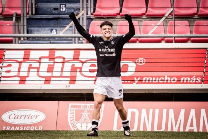 El equipo rojillo se aleja de las opciones de ascenso