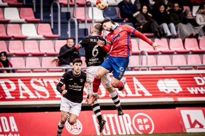 El equipo rojillo se aleja de las opciones de ascenso