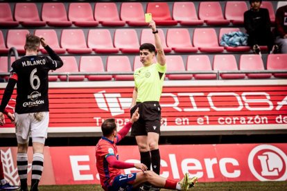 El equipo rojillo se aleja de las opciones de ascenso