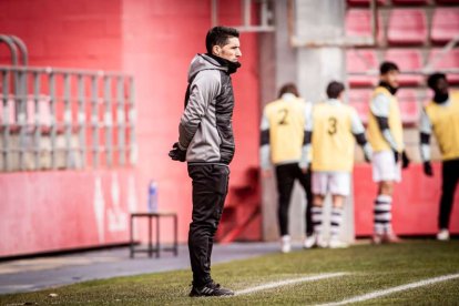 El equipo rojillo se aleja de las opciones de ascenso