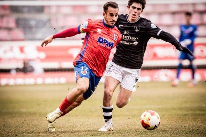 El equipo rojillo se aleja de las opciones de ascenso