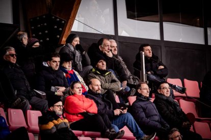 El equipo rojillo se aleja de las opciones de ascenso