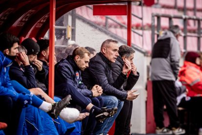 El equipo rojillo se aleja de las opciones de ascenso